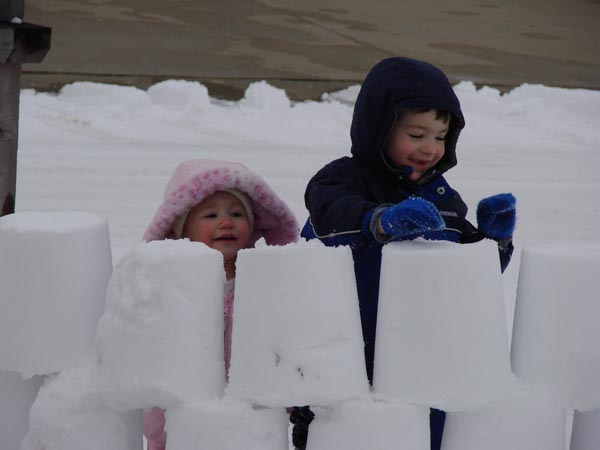 snow-fort-2.jpg